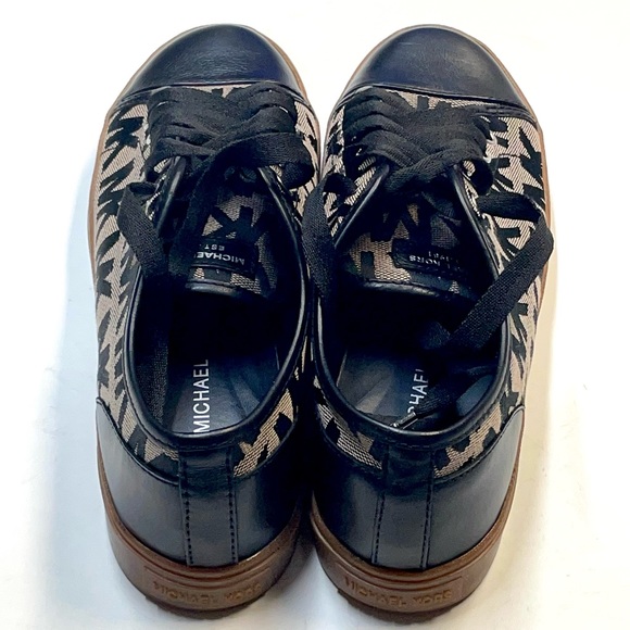 Michael Kors Women’s Lace Up Leather Sneakers Size 6.5M Round Toe - Picture 2 of 15